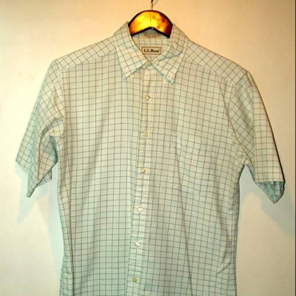LL Bean  Plaid  green   short sleeve shirt  med 15 1/2  60 % cotton